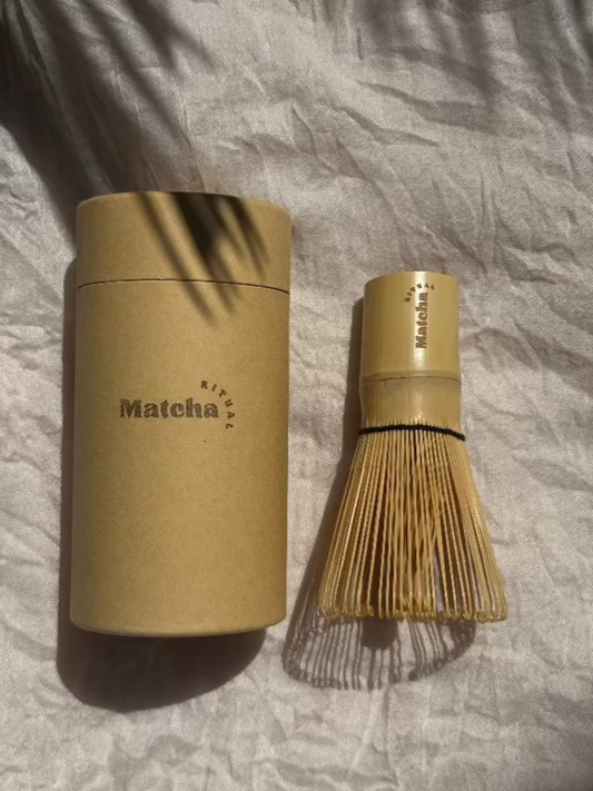 Fouet bambou matcha Chasen traditionnel japonais artisanal cérémonie